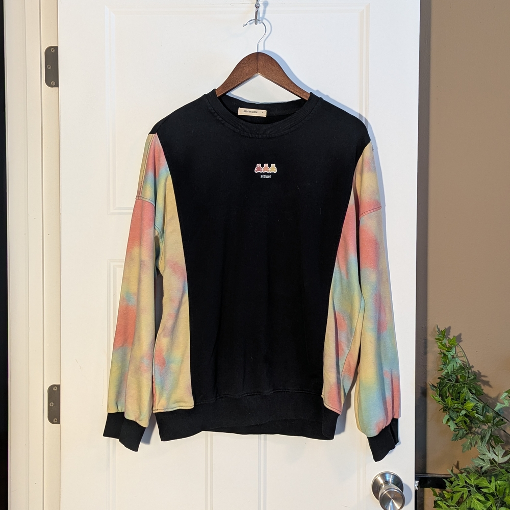 Aelfric Eden Black Sweatshirt with Tie-Dye Sleeves